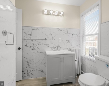 2321 N Tatnall Street - Photo Thumbnail 16