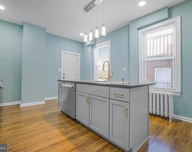 2321 N Tatnall Street - Photo Thumbnail 12