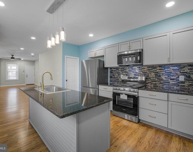2321 N Tatnall Street - Photo Thumbnail 6