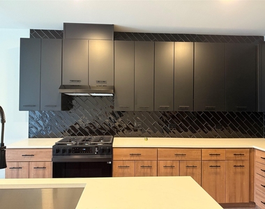 4510 Terry O Ln - Photo Thumbnail 9