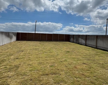 128 Burt Rainey Ln - Photo Thumbnail 3