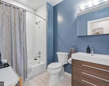 435 R Street Nw - Photo Thumbnail 5
