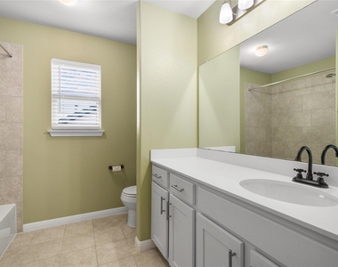 101 Lambert St - Photo Thumbnail 26