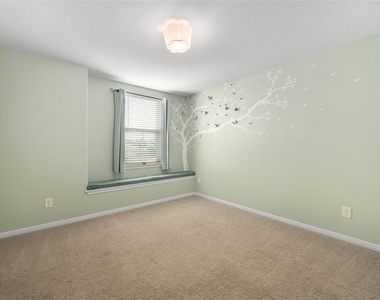 101 Lambert St - Photo Thumbnail 24