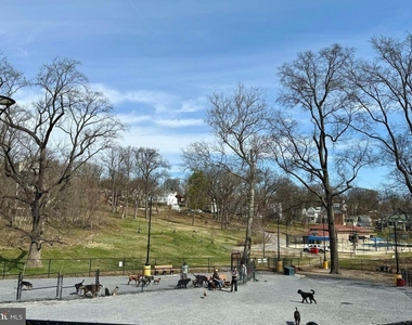 2837 Myrtle Avenue Ne - Photo Thumbnail 27