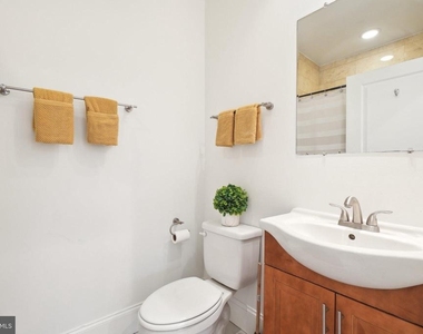 2837 Myrtle Avenue Ne - Photo Thumbnail 23