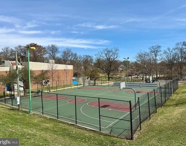 2837 Myrtle Avenue Ne - Photo Thumbnail 26