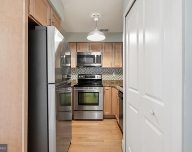 1413 11th Street Nw - Photo Thumbnail 5