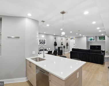 1852 3rd Street Nw - Photo Thumbnail 4