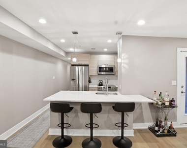 1852 3rd Street Nw - Photo Thumbnail 7