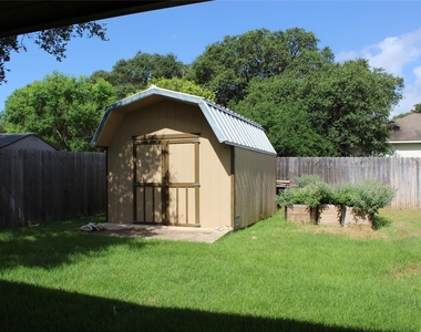 3 Honeysuckle Ln - Photo Thumbnail 10