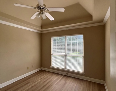 3 Honeysuckle Ln - Photo Thumbnail 12