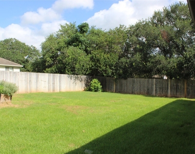 3 Honeysuckle Ln - Photo Thumbnail 11
