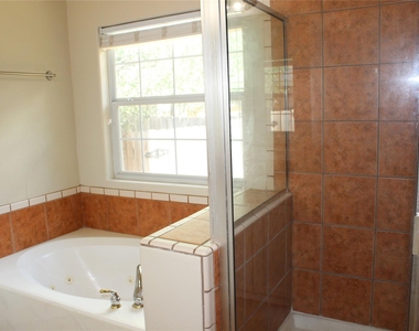 3 Honeysuckle Ln - Photo Thumbnail 9