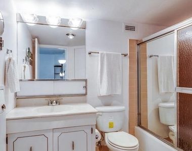 2201 L Street Nw - Photo Thumbnail 7