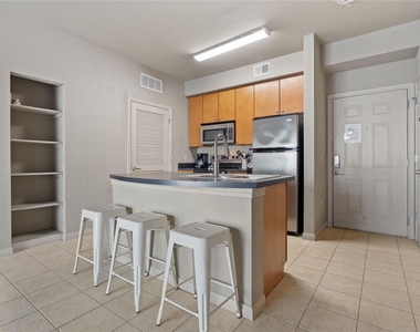 2515 Pearl St - Photo Thumbnail 8