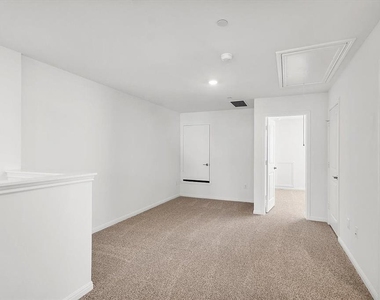 2536 Violet Theo Ln - Photo Thumbnail 15