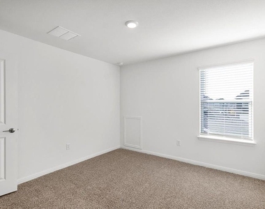 2536 Violet Theo Ln - Photo Thumbnail 10