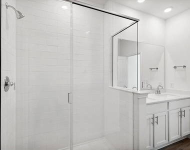 2536 Violet Theo Ln - Photo Thumbnail 16