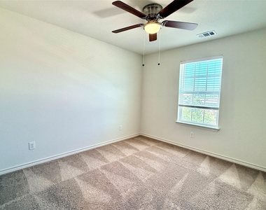 109 Sunnymeade Ln - Photo Thumbnail 24