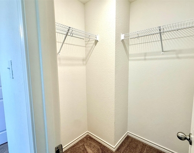 109 Sunnymeade Ln - Photo Thumbnail 29