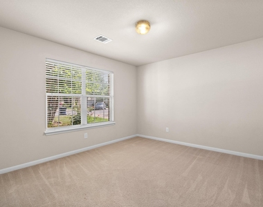 1322 Tumbling River Dr - Photo Thumbnail 16