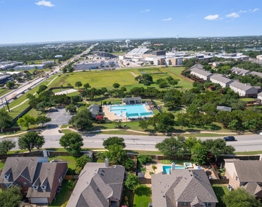 1322 Tumbling River Dr - Photo Thumbnail 29