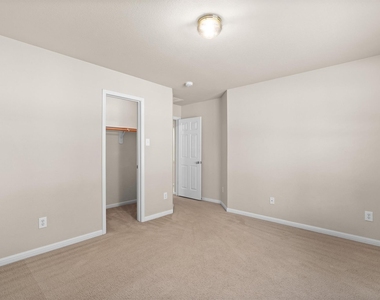 1322 Tumbling River Dr - Photo Thumbnail 17