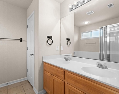 1322 Tumbling River Dr - Photo Thumbnail 13