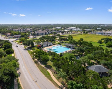 1322 Tumbling River Dr - Photo Thumbnail 27