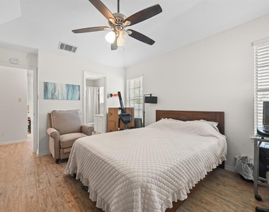 11728 Norwegian Wood Dr - Photo Thumbnail 15