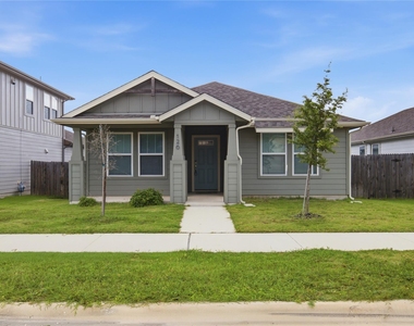 126 Fairmeadow Downs Dr - Photo Thumbnail 3