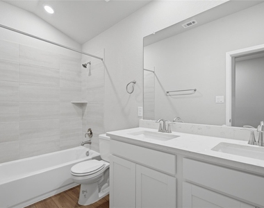 126 Fairmeadow Downs Dr - Photo Thumbnail 21