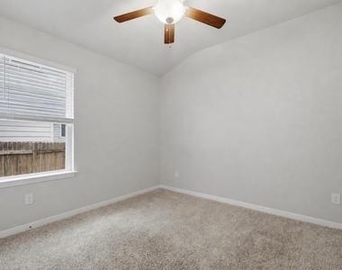 126 Fairmeadow Downs Dr - Photo Thumbnail 20