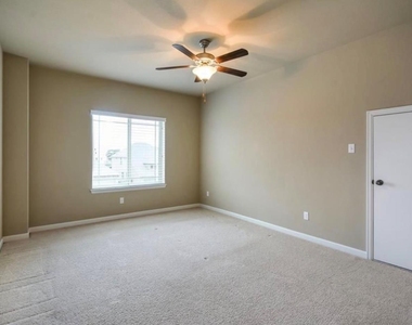 213 Simmons Dr - Photo Thumbnail 26