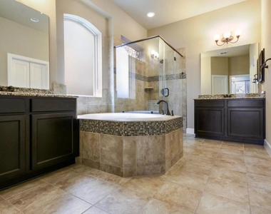 213 Simmons Dr - Photo Thumbnail 20