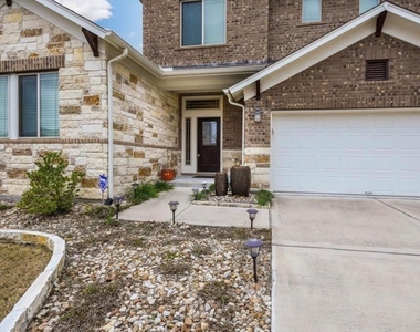 213 Simmons Dr - Photo Thumbnail 2