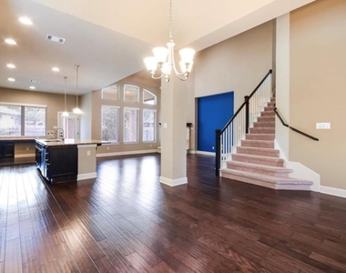 213 Simmons Dr - Photo Thumbnail 16