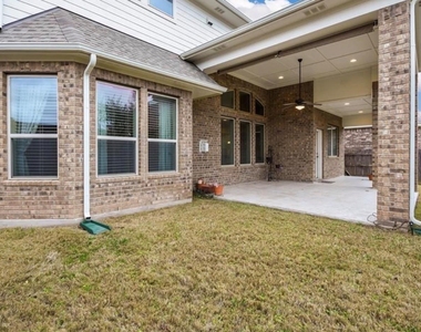 213 Simmons Dr - Photo Thumbnail 31