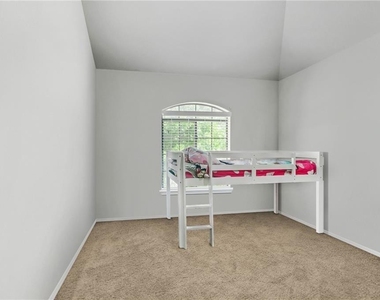 3418 Castleton Dr - Photo Thumbnail 25