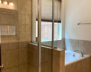 2918 Zelma Dr - Photo Thumbnail 25