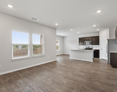 493 Apache Plum Dr - Photo Thumbnail 5