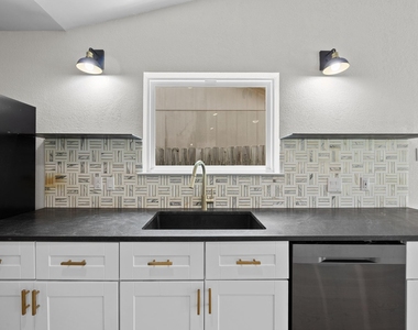 8708 Huebinger Pass - Photo Thumbnail 12