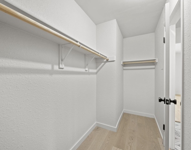 8708 Huebinger Pass - Photo Thumbnail 19
