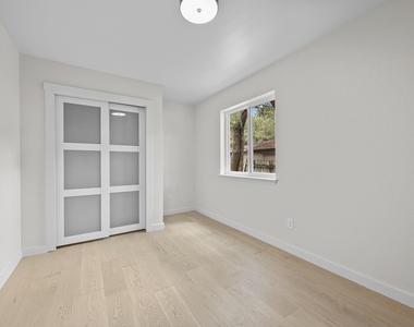 8708 Huebinger Pass - Photo Thumbnail 23
