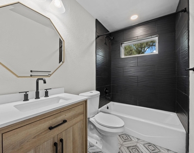 8708 Huebinger Pass - Photo Thumbnail 25