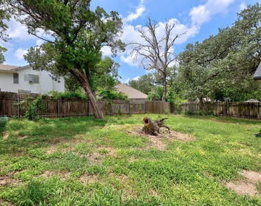 8708 Huebinger Pass - Photo Thumbnail 27