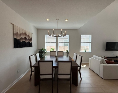 437 Leeward Pass - Photo Thumbnail 6