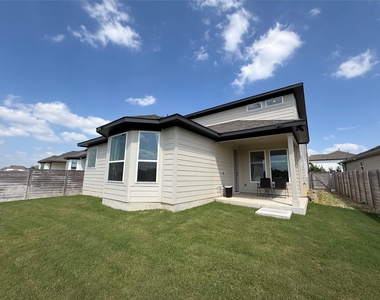 437 Leeward Pass - Photo Thumbnail 31