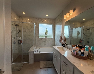 437 Leeward Pass - Photo Thumbnail 13